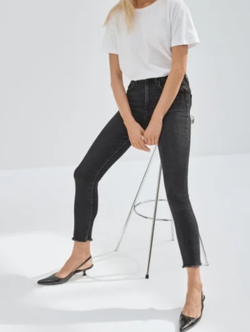 Denim Forum Lola High Rise Skinny